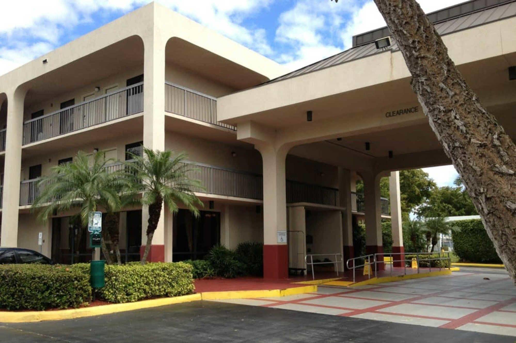 Quality Inn Palm Beach International Airport West Palm Beach Exterior foto